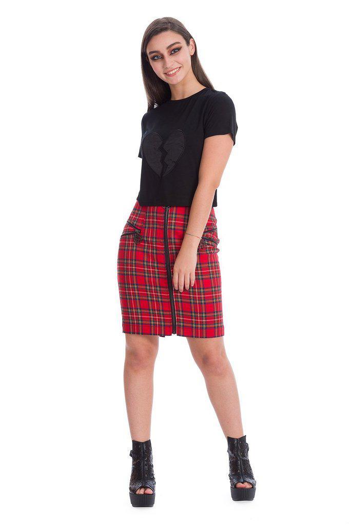 Red and black clearance plaid skirt outfits